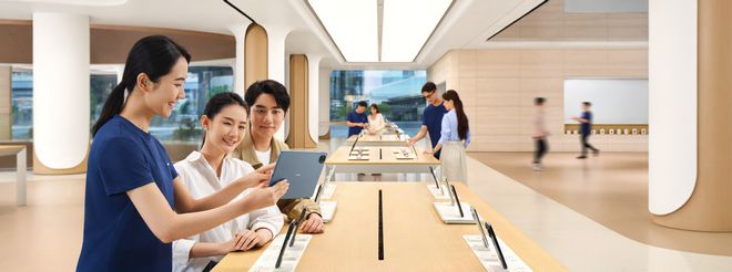 ：以消费者为中心诠释服务新高度PP电子模拟器华为服务春日礼遇(图3)